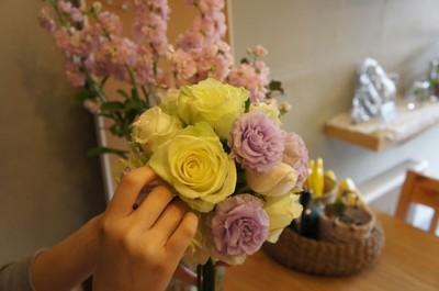 2 cách cắm hoa đẹp mừng ngày nhà giáo Việt Nam 20-11