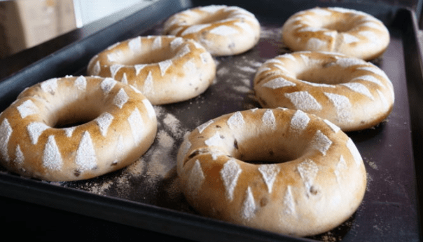 2 cách làm bánh donut ngon cực đơn giản tại nhà
