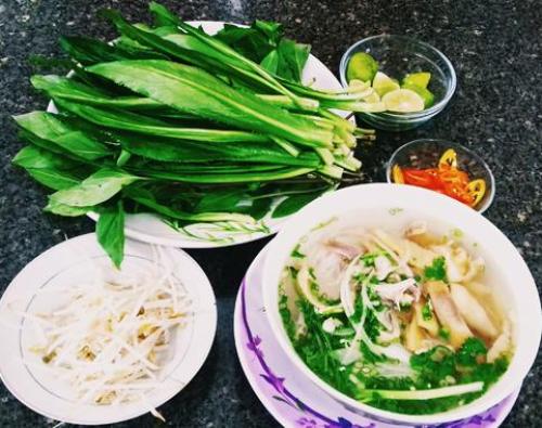 3 hàng phở gà 'ăn mãi vẫn chưa hết thịt' ở Sài Gòn khiến thực khách thích mê