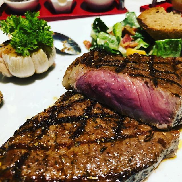 4 nhà hàng steak 'đắt xắt ra miếng' cuốn hút hội sành ăn ở TP.HCM