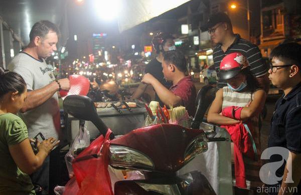 4 quán ăn "ông Tây" bán đồ ngon ngất ngây, giá bình dân ở Sài Gòn
