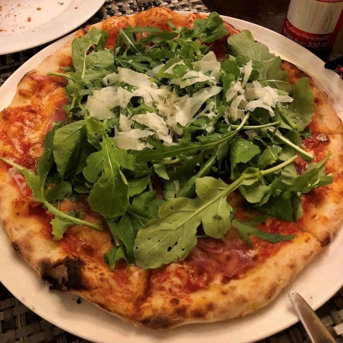 5 quán pizza nướng củi đúng chất Italy nhất ở Hà Nội