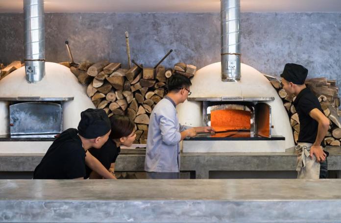 5 quán pizza nướng củi đúng chất Italy nhất ở Hà Nội