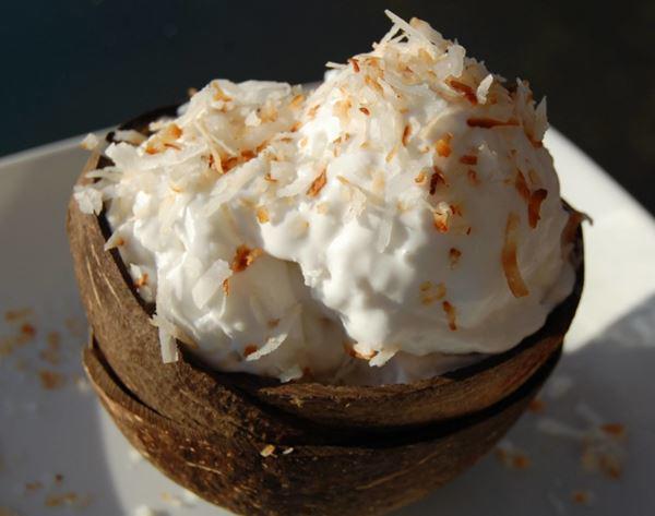 6 cách làm kem dừa “độc” và “lạ” nhà nhà đều mê