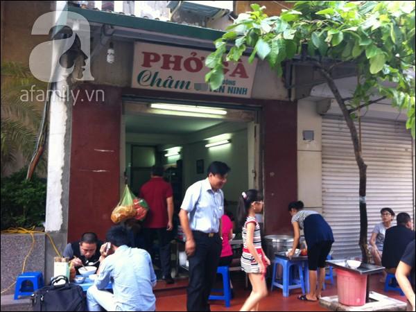 6 quán phở gà nhất định phải thử tại Hà Nội
