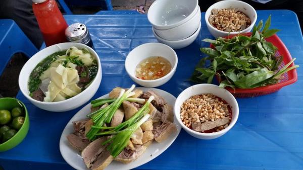 8 quán bún ngan ngon "hút hồn" thực khách Hà Nội