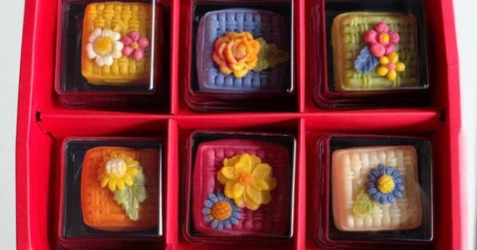 9x gây bão cộng đồng bếp với chia sẻ cách làm bánh Trung thu hiện đại từ những sắc màu tự nhiên của cỏ cây hoa lá