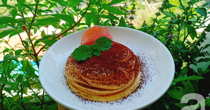 Ăn sáng ở nhà thử ngay Pancake Dalgona vừa ngon vừa sang chảnh
