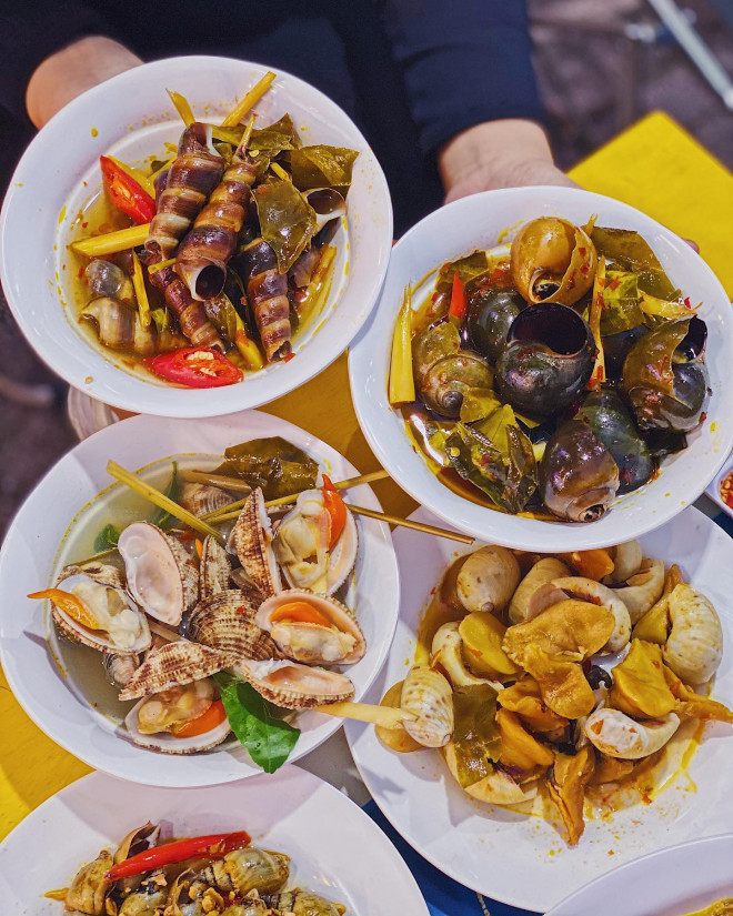Bạn chọn ăn hải sản “hạt dẻ” vỉa hè hay hải sản kiểu buffet “chanh xả”?