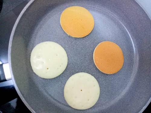 Bánh pancake thơm nức mũi cho cả nhà bữa sáng