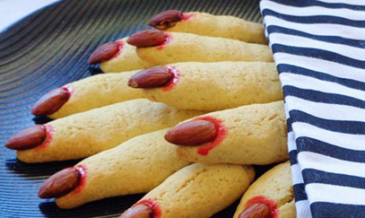 Bánh quy ngón tay rùng rợn cho lễ Halloween