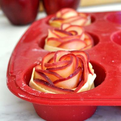 Bánh táo hoa hồng đẹp và dễ làm