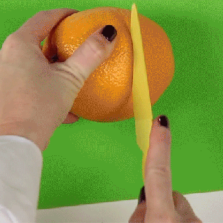 Bí quyết cắt gọt trái cây mà không biết những mẹo chỉ 3 giây là xong