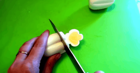 Biến trứng luộc 