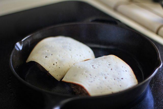 Cách làm bánh humburger thơm ngon cho bữa sáng