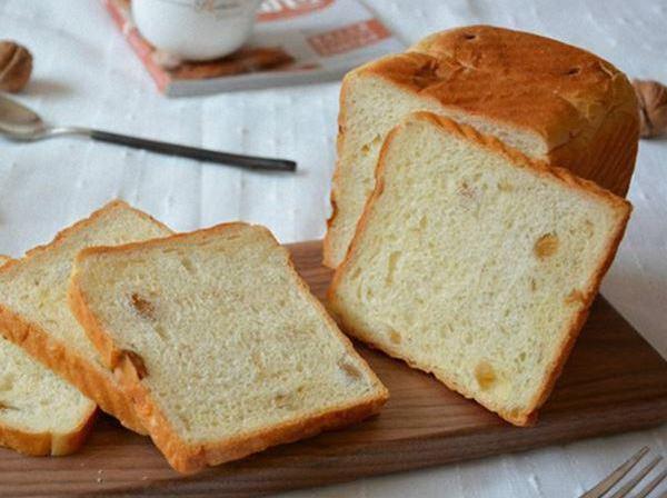 Cách làm bánh mì gối trắng ngon, không cần máy nhồi bột