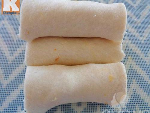 Cách làm bánh mỳ cuộn tôm chiên xù đơn giản cho bữa sáng