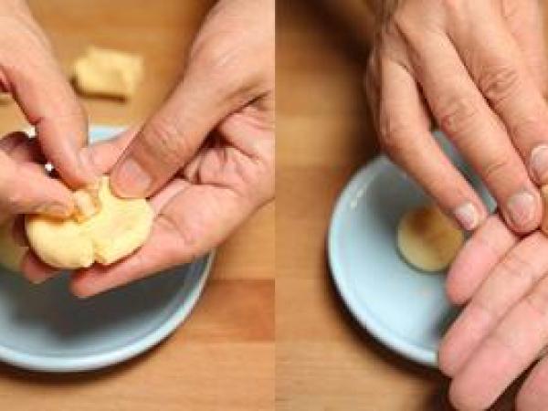 Cách làm bánh nếp khoai lang phủ dừa dẻo mềm tròn xinh