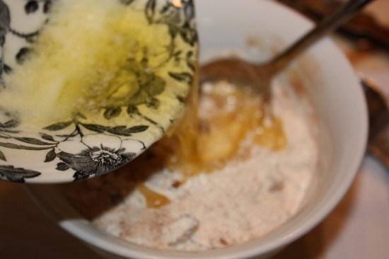 Cách làm bánh xốp bí ngô kem phô mai hấp dẫn