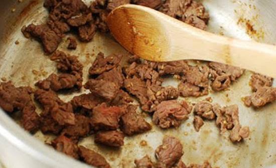 Cách làm canh thịt bò củ cải