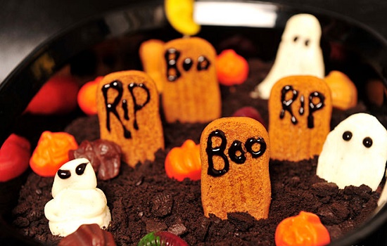 Cách làm món bánh nghĩa địa đặc biệt ngày Halloween