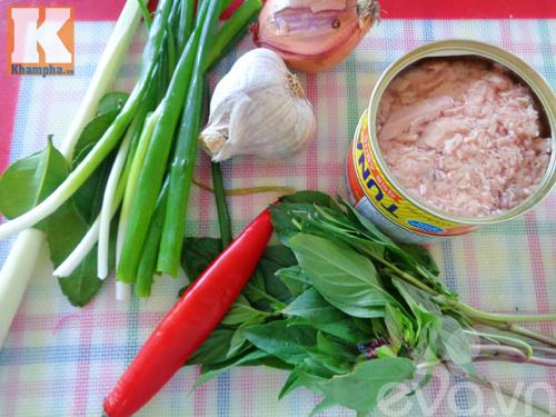 Cách làm món cá ngừ đóng hộp xào sả đơn giản ngon cơm