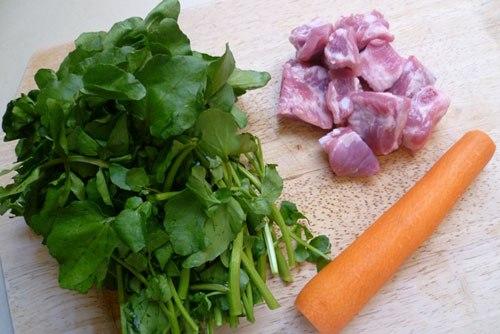 Cách làm món canh cải xoong nấu sườn