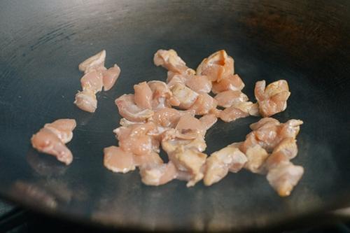 Cách làm món cơm rang thịt gà siêu ngon cho bữa sáng