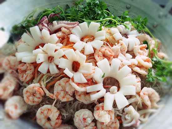 Cách làm món miến trộn hải sản dễ ăn, ngon miệng
