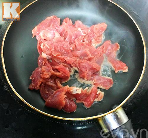 Cách làm món nộm rau muống trộn thịt bò giòn ngon