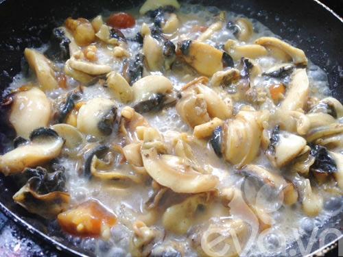Cách làm món ốc om chuối đậu thơm ngon