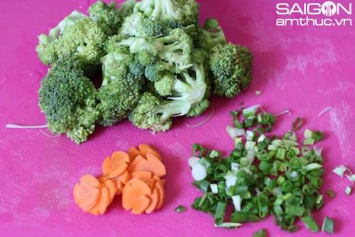 Cách làm món phi lê cá hấp bông cải xanh nhanh mà ngon