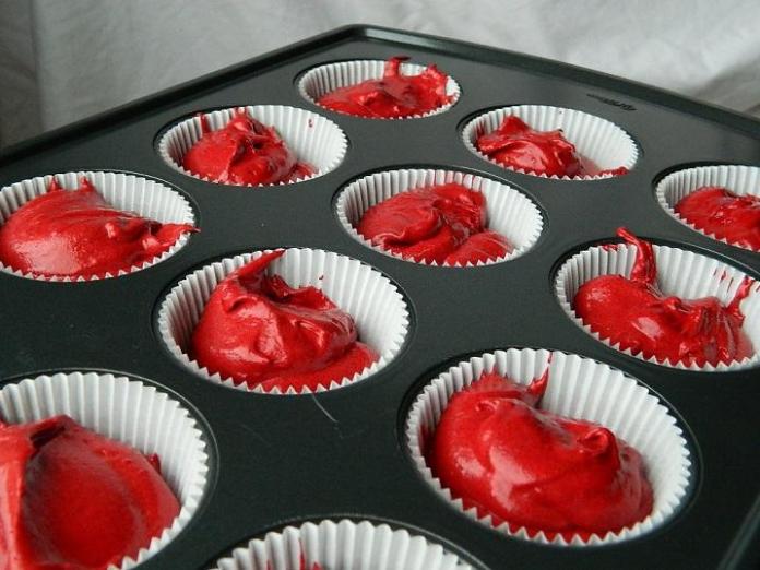 Cách làm món Red Velvet Cupcake thơm ngon cực hấp dẫn
