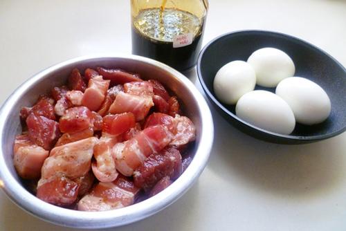 Cách làm món thịt ba chỉ kho trứng ăn với cơm cực ngon