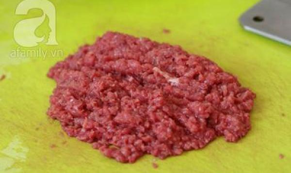 cách làm món thịt bò cuộn rau củ sốt cà đậm đà lạ miệng