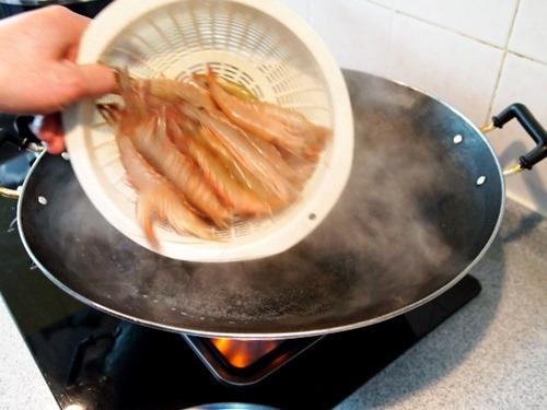 Cách làm món tôm luộc cực ngon trong 5 phút