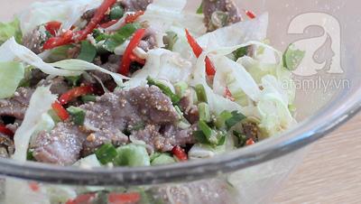 Cách làm salad bò chua ngọt kiểu Thái ăn thử là mê