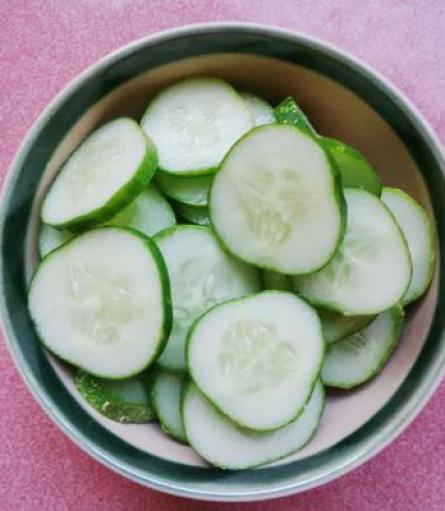 Cách làm salad dưa leo kiểu Thái siêu ngon mà đơn giản