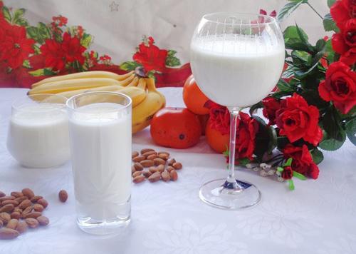 Cách làm sữa hạnh nhân bổ dưỡng