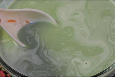 Cách làm thạch trà xanh hạt sen ăn là ghiền