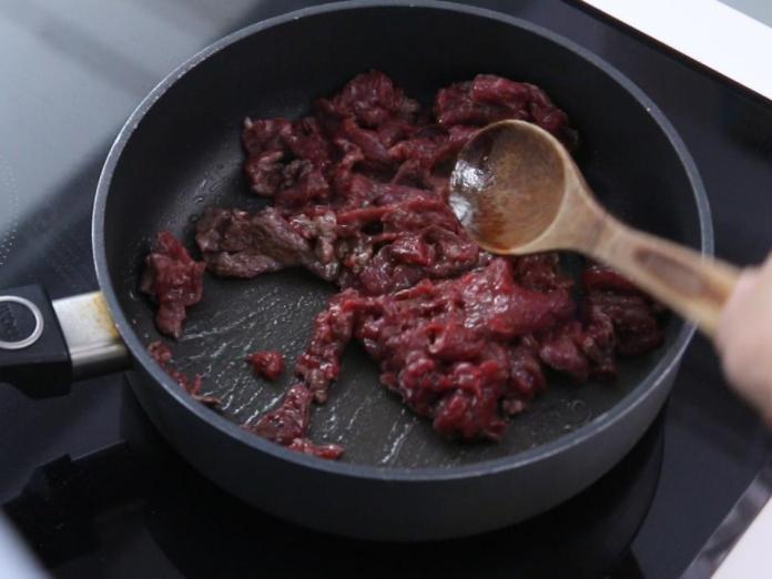 Cách làm thịt bò xào mướp đắng ngon cơm cho cả gia đình