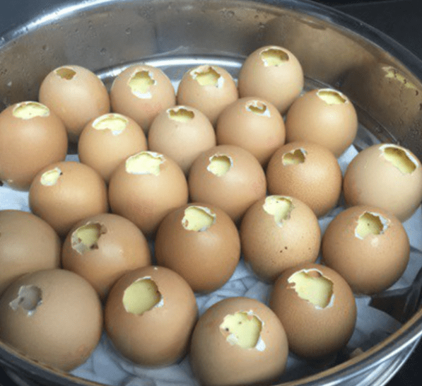 Cách làm trứng gà nướng tại nhà không bị trào ngon khó cưỡng