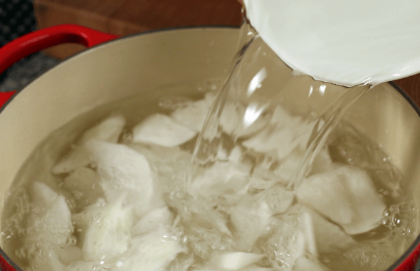 Cách nấu canh củ cải thịt bò ngọt vị ngon cơm