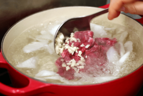 Cách nấu canh củ cải thịt bò ngọt vị ngon cơm