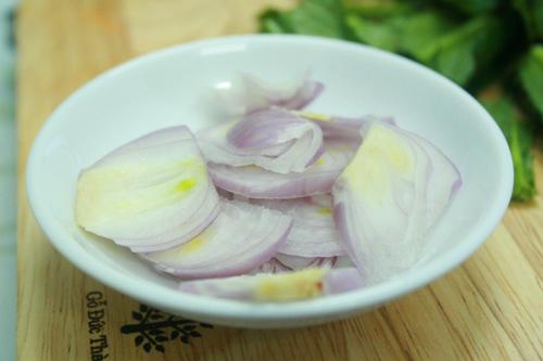 Cách nấu canh khoai tây sườn thơm mềm, nóng hổi