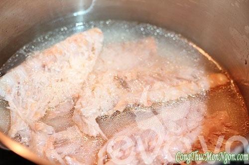 Cách nấu cháo bí đỏ cá hồi