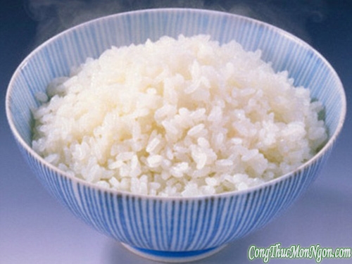 Cách nấu cơm loại bỏ 85% asen trong gạo