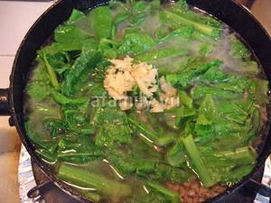 Cách nấu món canh cải xanh thịt bằm rất ngon