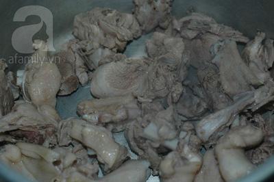 Cách nấu món canh khoai sọ thịt vịt ngon cơm ngày hè
