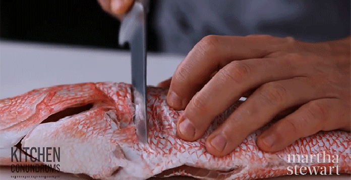 Cách tách xương và lột da cá nhanh gọn mà lại dễ thực hiện